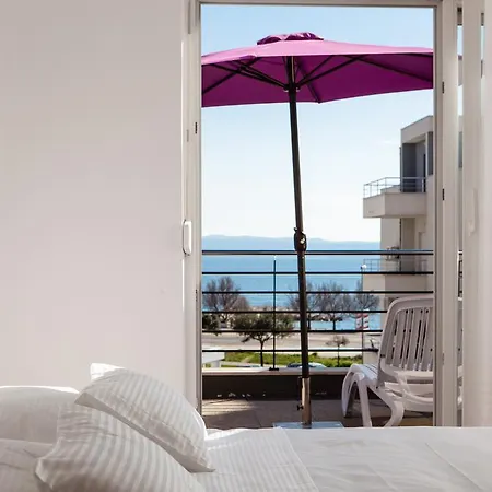 Apartment Luxury Gloss