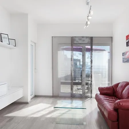 Apartment Luxury Gloss